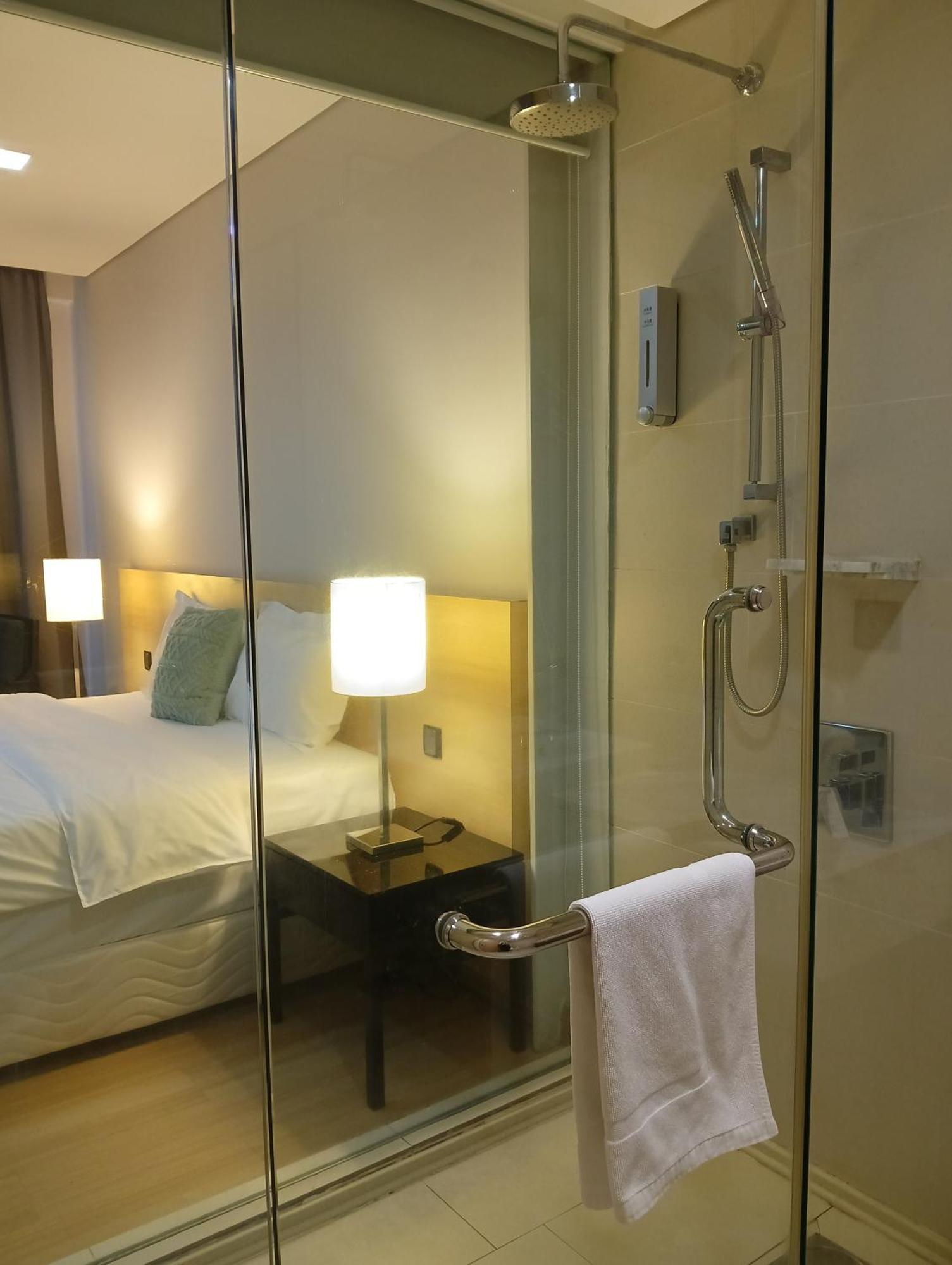 The Straits Suites By Ciconia Malacca Buitenkant foto